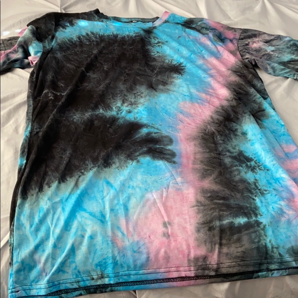 Oversized Tee - Picture 2 of 2